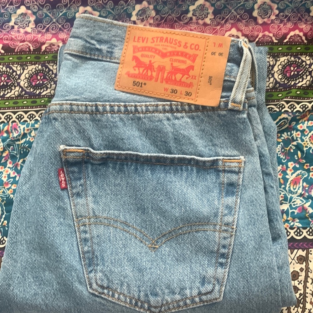 Light blue denim 30x30 501 jeans